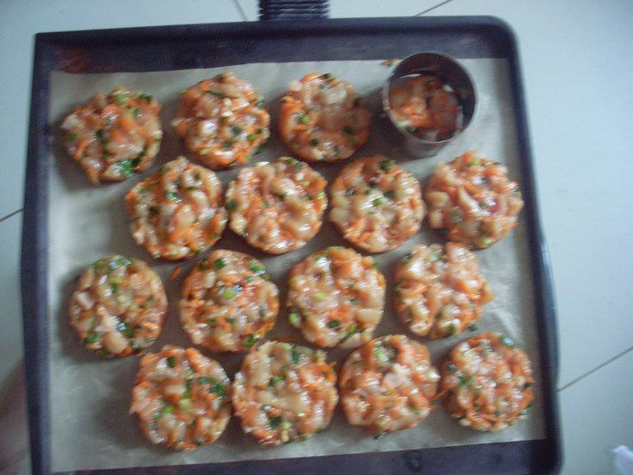 Круглые котлетки в духовке