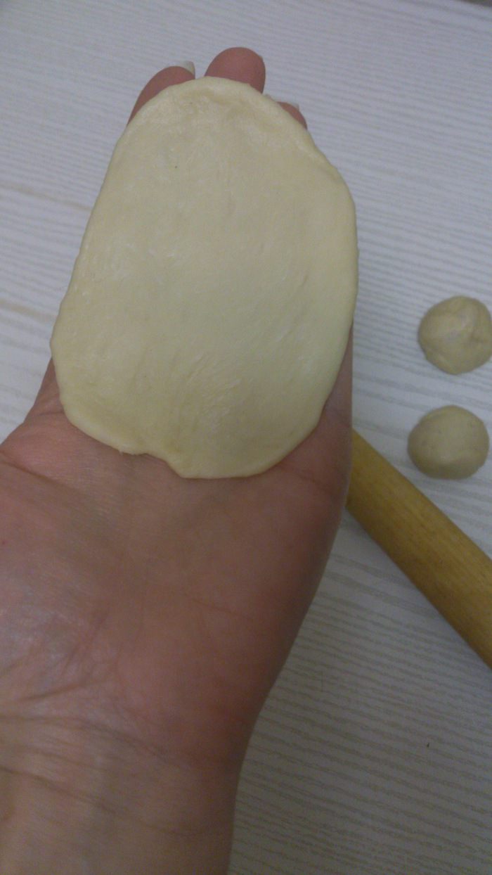 Пирожки с капустой (тесто из хлебопечки)