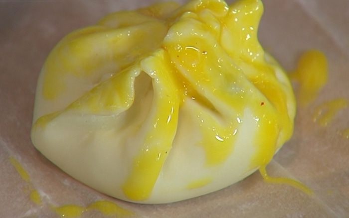 Конвертики с козьим сыром, каперсами и анчоусами 