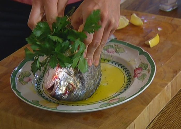 Дорада по-провансальски