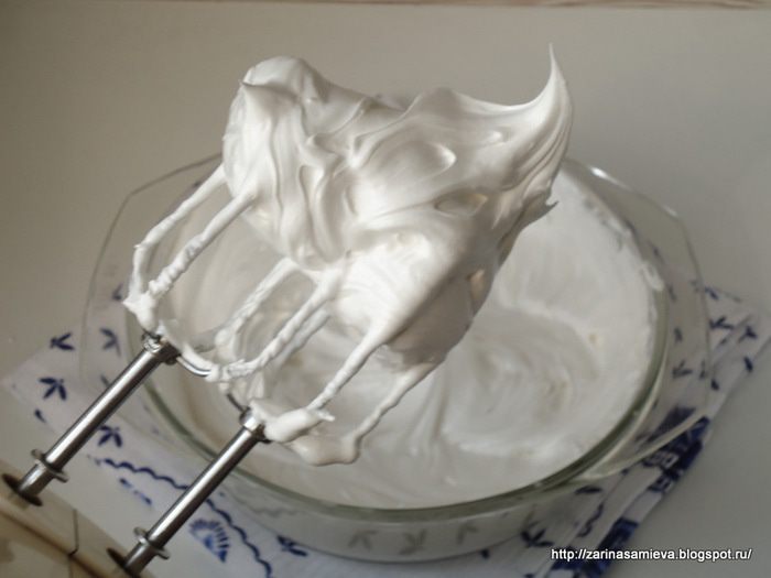 Корзинки с белковым кремом