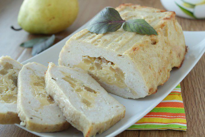 Террин из индейки, сыра и груш