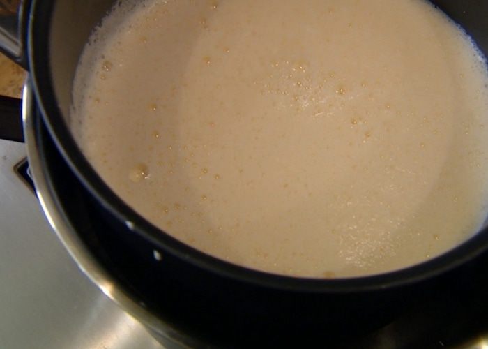 Мороженое с карамелизированными абрикосами