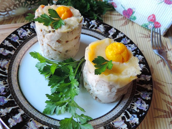 Куриные маффины с грибной начинкой