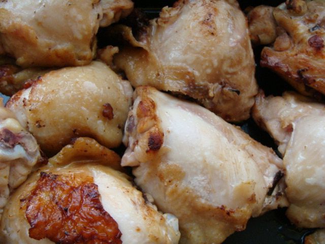 Куриные бедра в овощной шубке