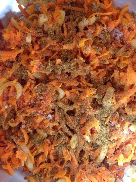 Плов с сухофруктами, апельсинами и копченой корейкой