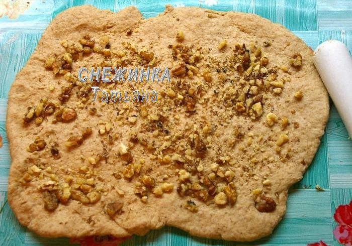 Ароматный хлебец на кефире с грецкими орехами