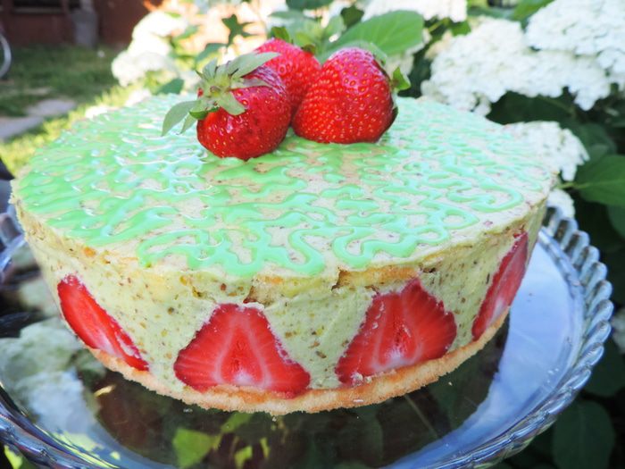 Клубничный торт с фисташковым кремом &amp;quot;Фрезье&amp;quot; («Fraisier»)