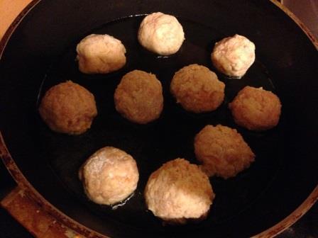 Тефтельки в красном соусе