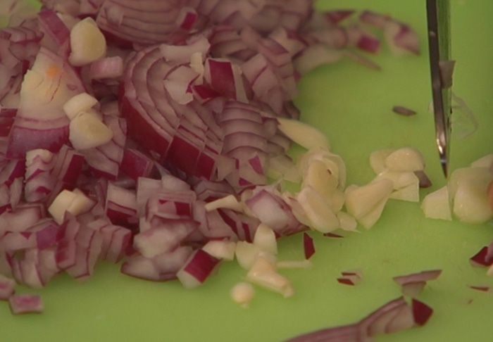 Суп с тыквой, сладким картофелем и чечевицей 