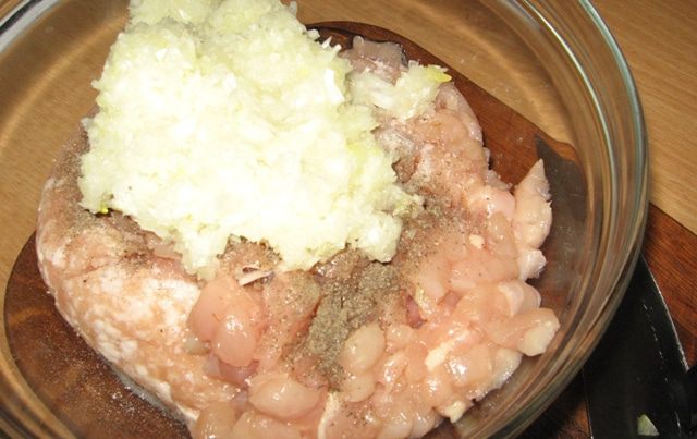 Куриные оладьи с печенью