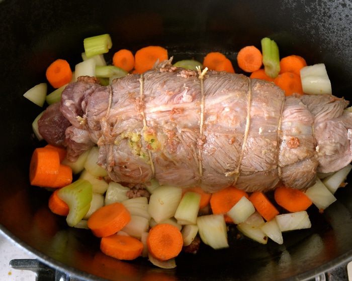 Мясной рулет по-неаполитански