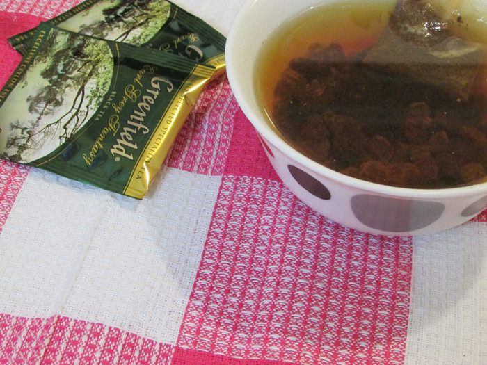 Гречишный хлеб с изюмом и орехами