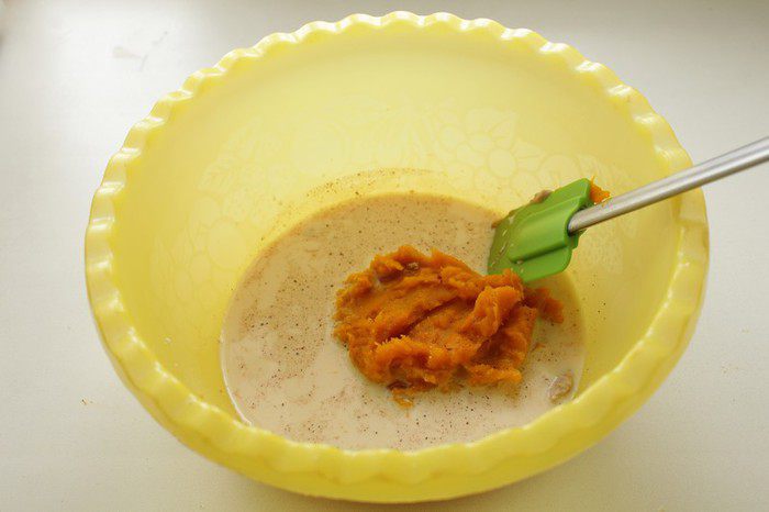 Тыквенные булочки с корицей