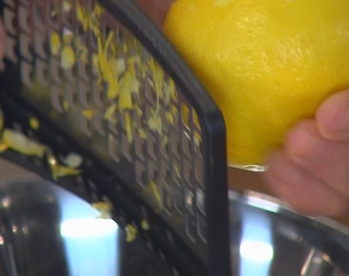 Миндальные маффины с вишней 