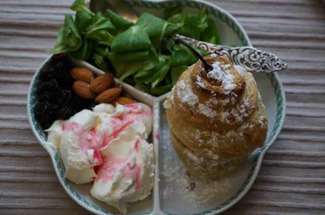 Десертная груша с сыром (два рецепта)