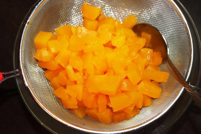 Тыквенные пирожные под апельсиново-сметанной глазурью