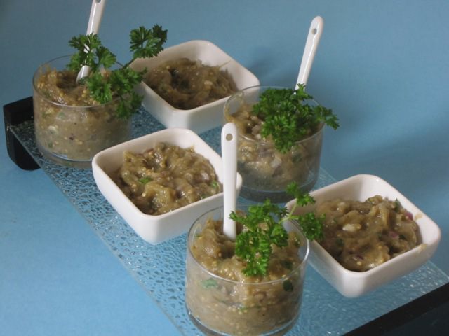 Cалат из баклажанов с питой &amp;quot;Мелидзаносалата&amp;quot;