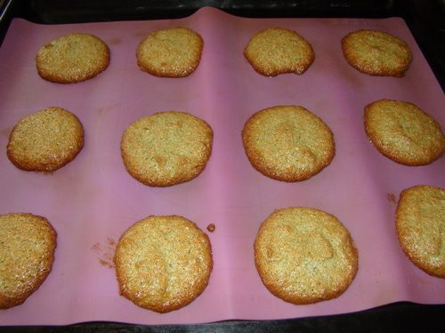 Кокосовые Макаруны с зеленым чаем