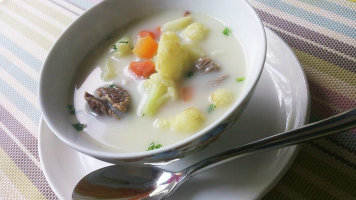 Сырный суп с цветной капустой
