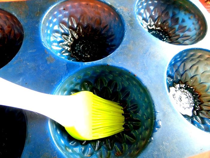 Кексы-маннички с творогом и бананом