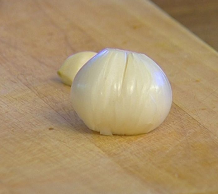 Суп-пюре из чечевицы и фасоли с трюфелем