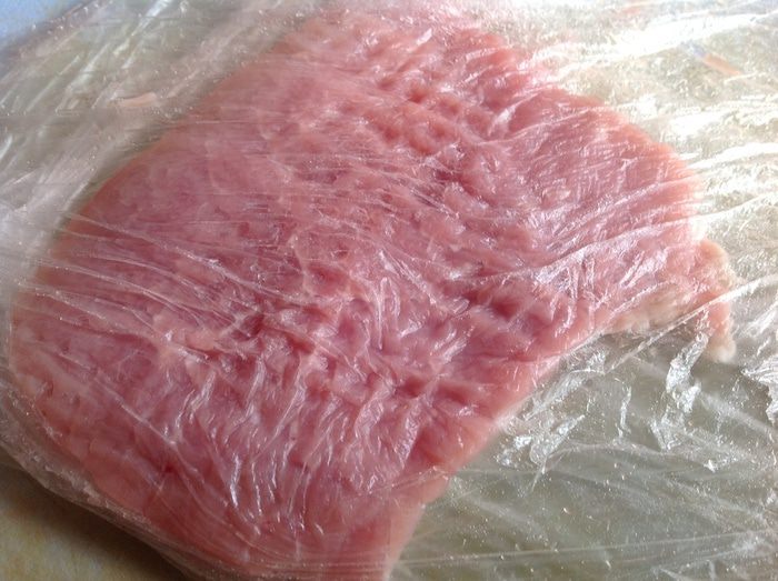 Свинина с соусом из черной смородины