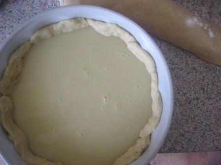 Пирог-плюшка с заварным кремом