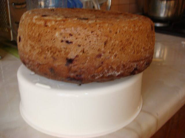 Пирог шоколадный с черной смородиной на основе кабачка