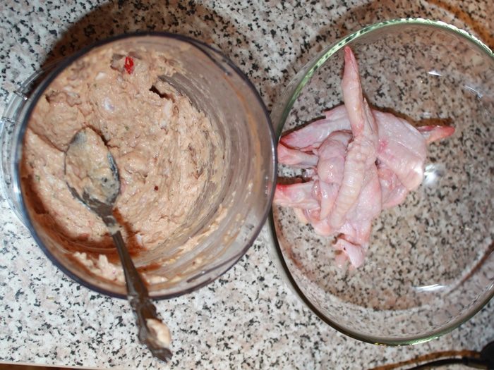 Куриные крылышки фаршированные