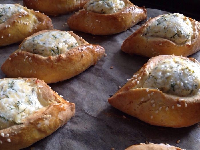 Пирожки с сыром и зеленью &amp;quot;Лодочки&amp;quot; 