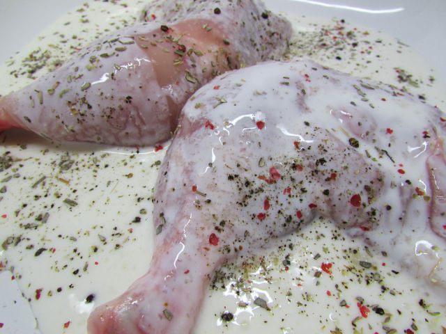 Куриные окорочка в кефире
