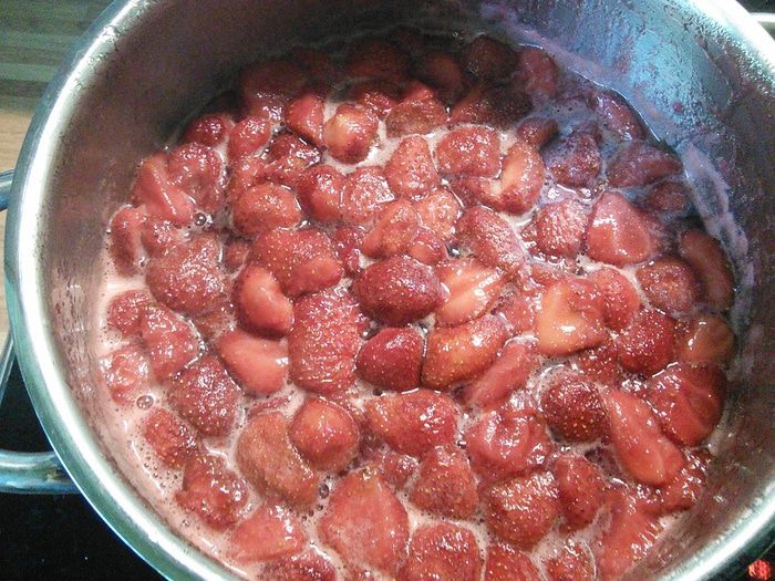 Клубнично-ревеневый мармелад