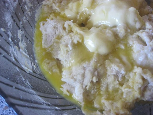 Сдобная булка с изюмом