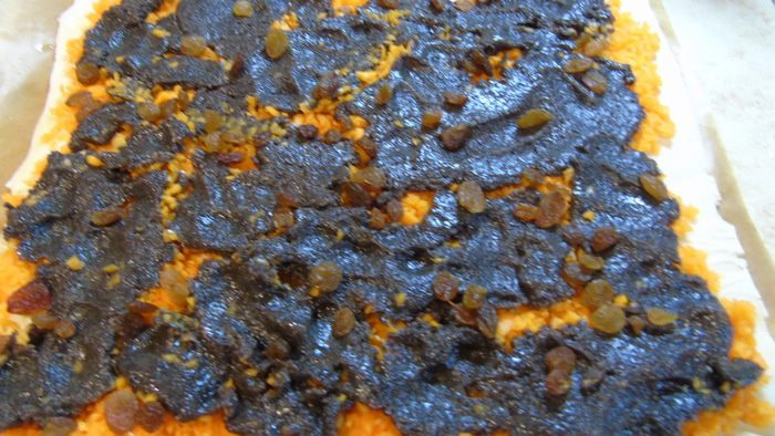 Рулет с тыквой и маком