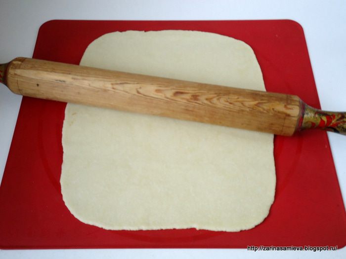 Пирог с абрикосами на творожном тесте