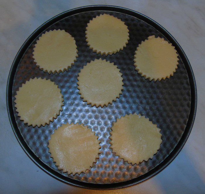 Мини-сэндвичи с малиновым конфитюром