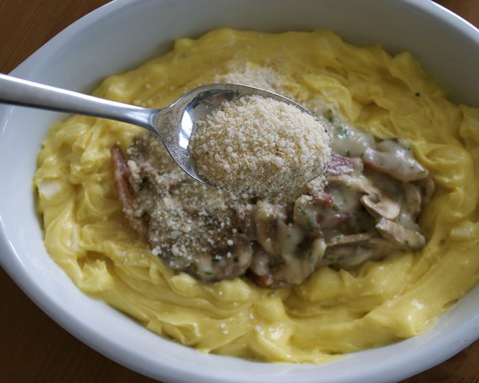 Заварной пирог с сыром и ветчиной