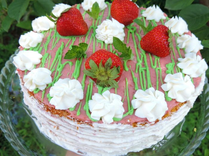 Торт с заварным клубничным кремом (для Елены Ковач)