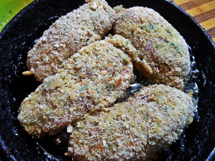 Мясные рулетики с сырной начинкой