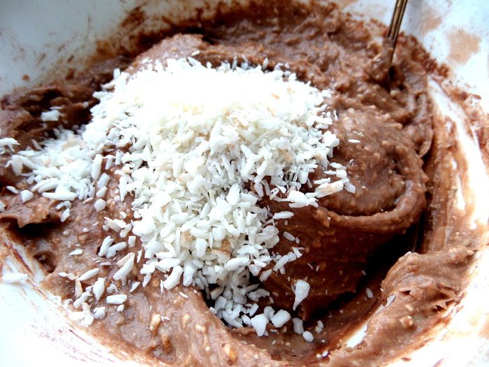 Вафли шоколадные с кокосовой стружкой