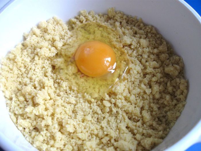 Тарт с франжипаном и карамелизованной грушей    