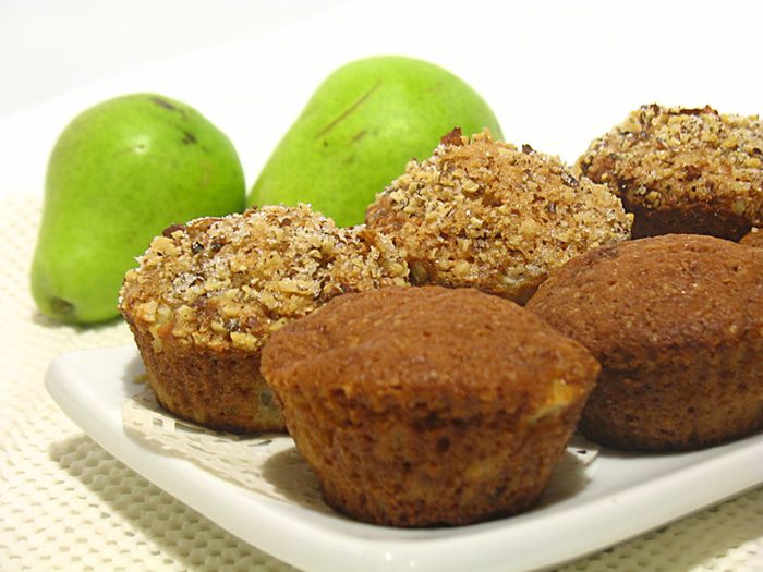 Грушевые кексы с шоколадом