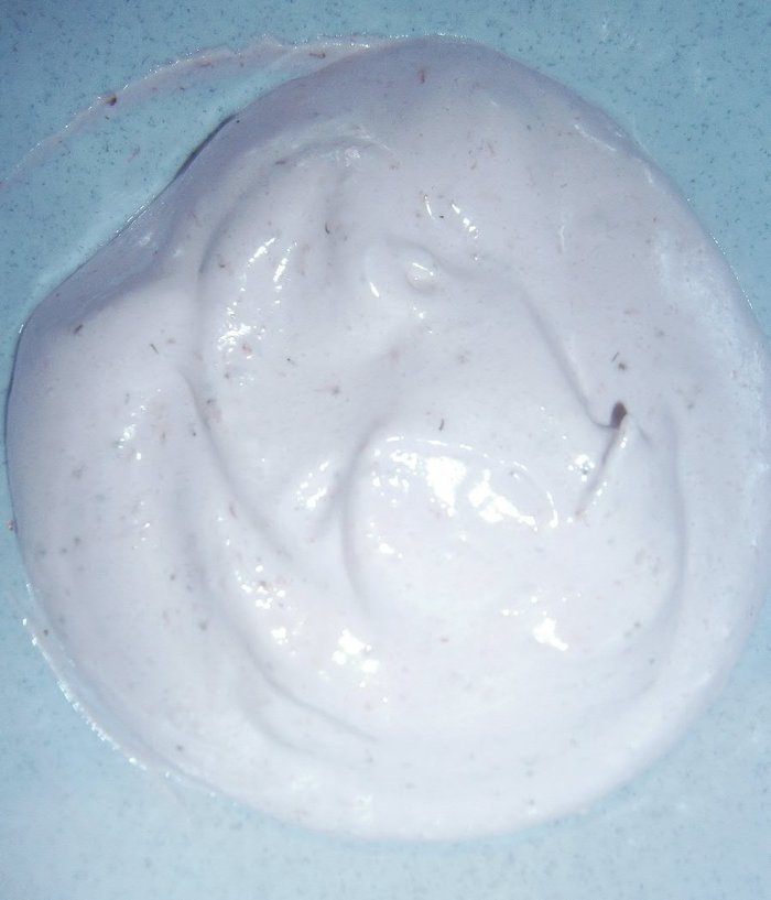 Кофе с белково-клубничным кремом