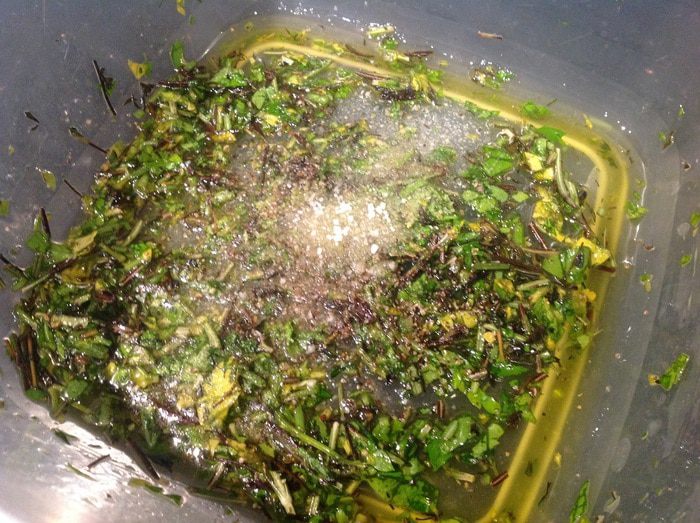 Баранина, запеченная с травами