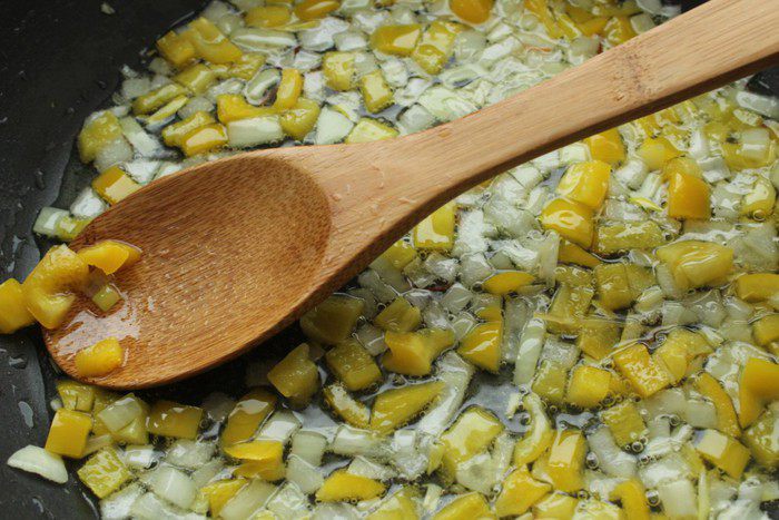 Паэлья с пастой и морепродуктами Фидеуа (Fideua)