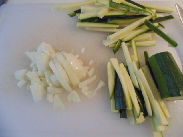 Тальятелле с цукини и креветками