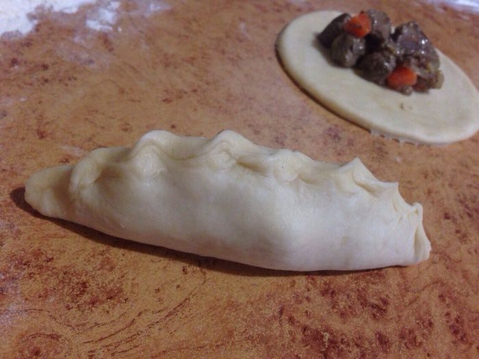 Скороспелые пирожки с печенью и овощами