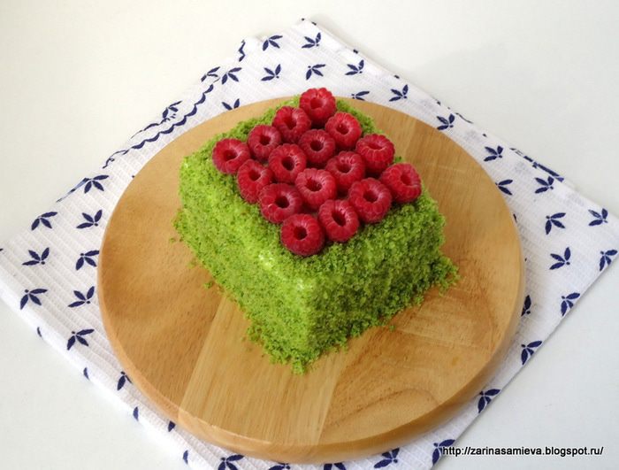 Пирожное Шпинат-малина