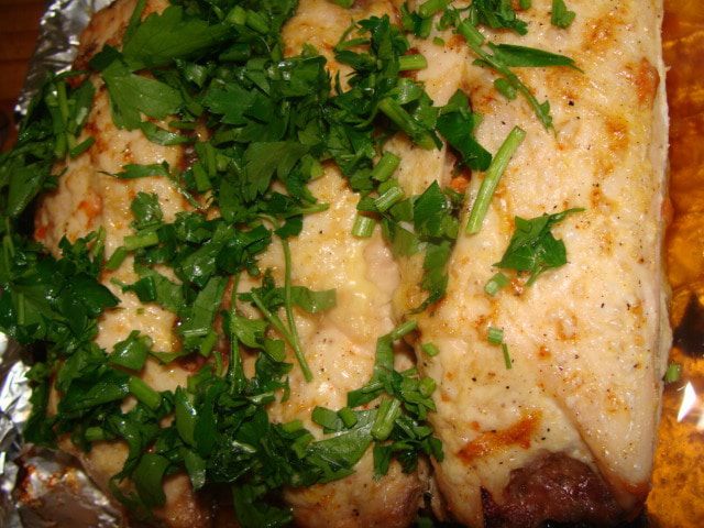 Мясной рулет с сухофруктами